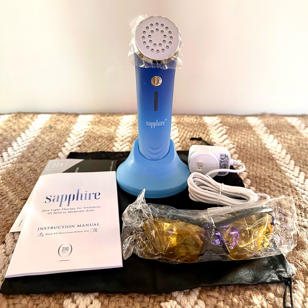 Sapphire Zero Gravity Blue Light Therapy